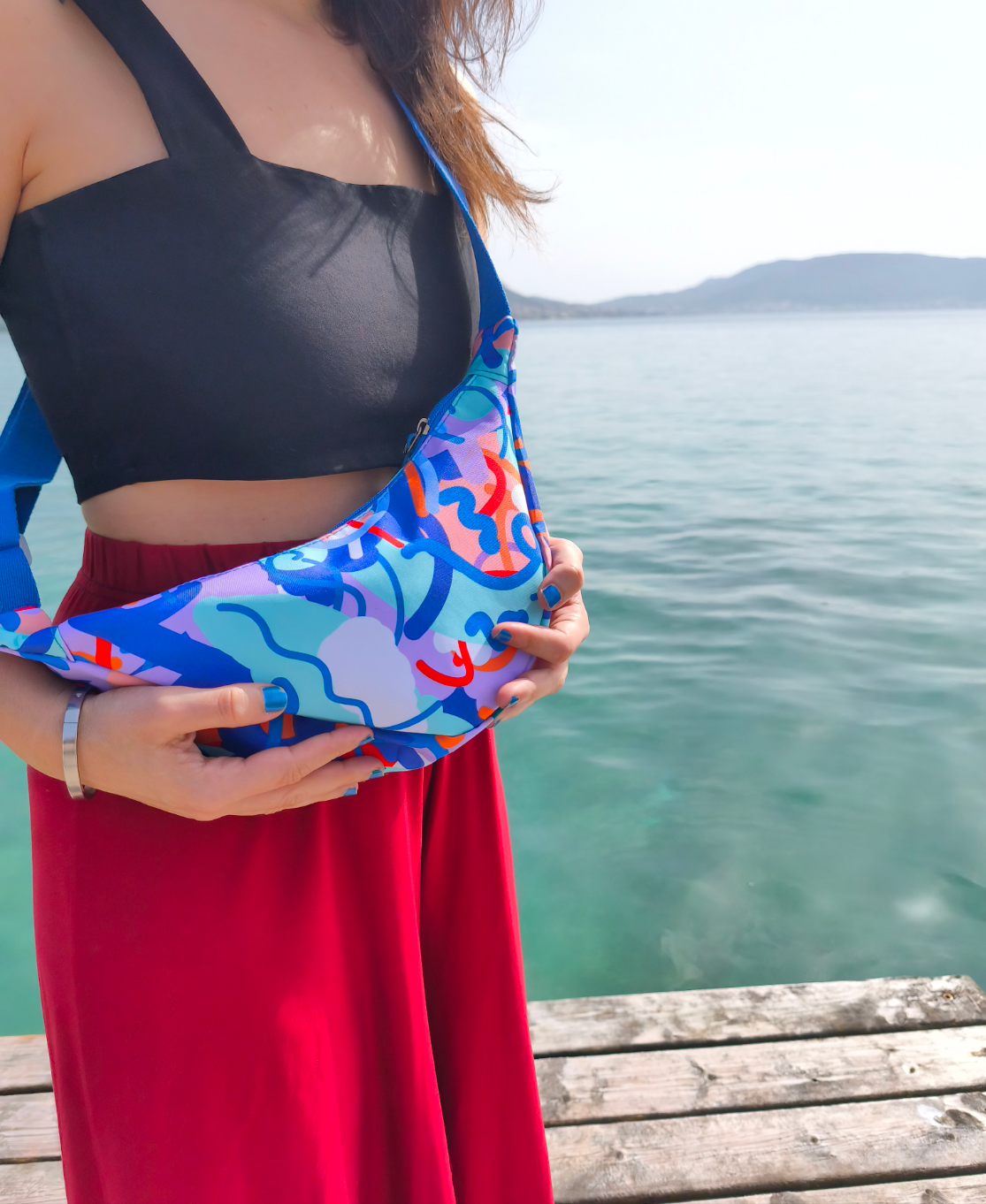Cross body bag in blue shades