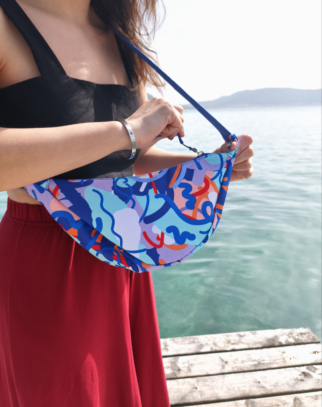 Cross body bag in blue shades