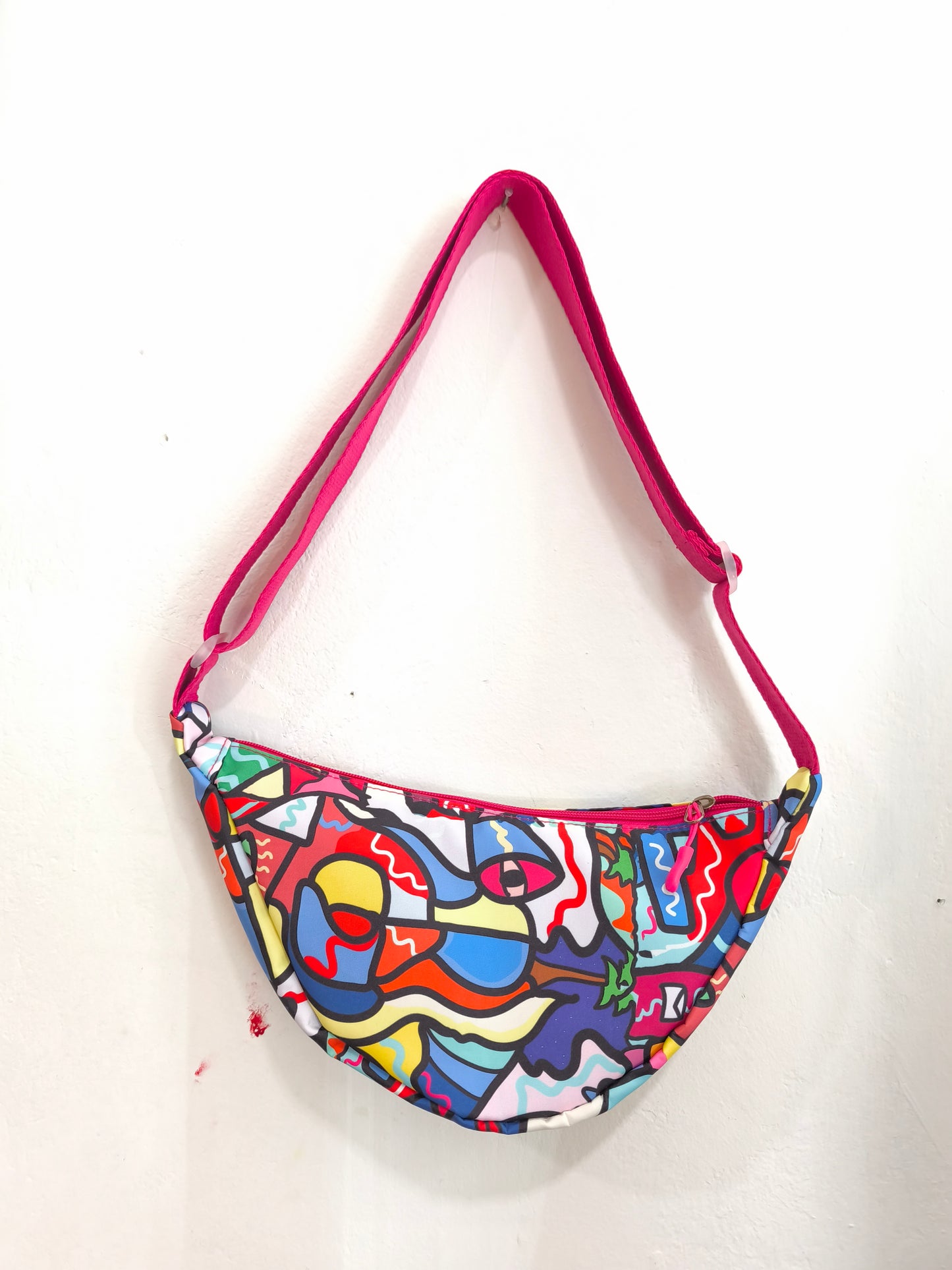 Cross body bag in colourfull pattern