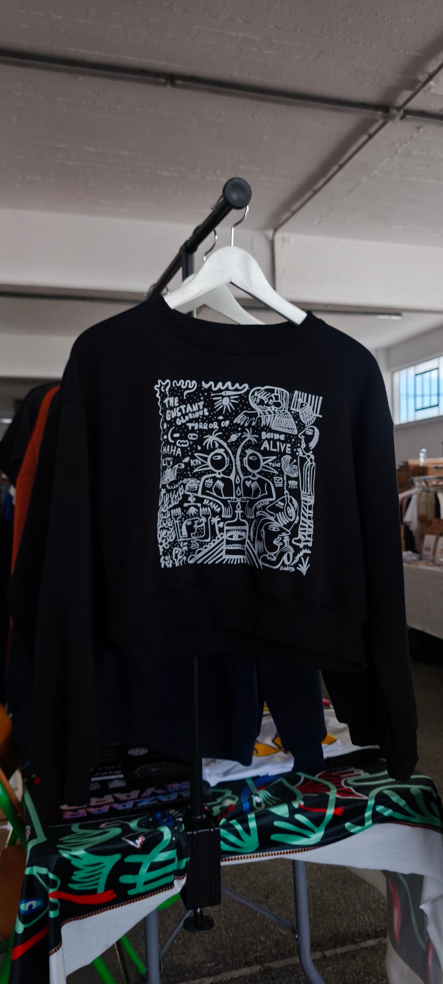 Crop Sweater Alive